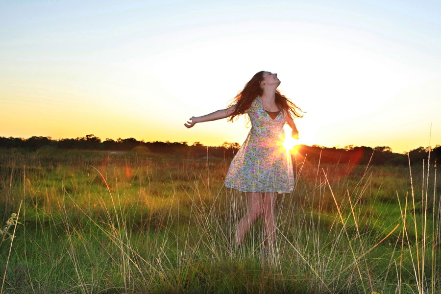 Senior Portrait (Outdoor On Location) - Girls